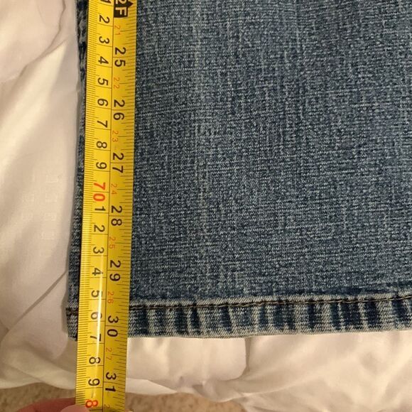 DKNY Bootcut Blue Jeans. Size 7 - Picture 5 of 11